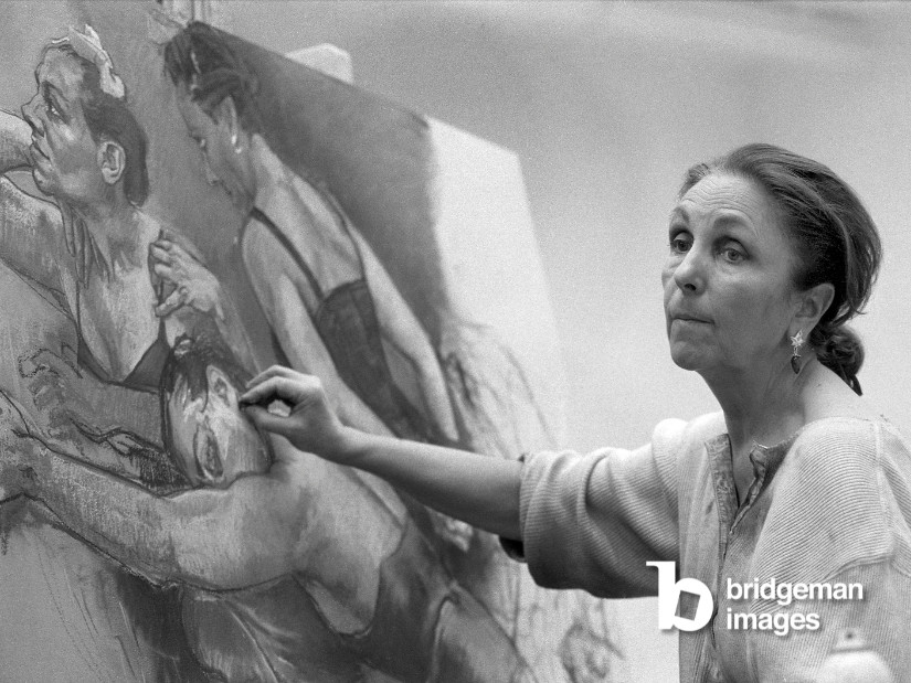 Paula Rego at her studio in 2002 painting her Ballerina painting 