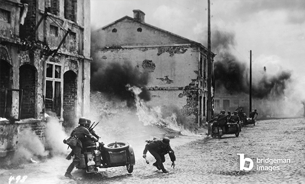Bilder des 2. Weltriegs: Deutsche Soldaten während dem Überfall auf Polen