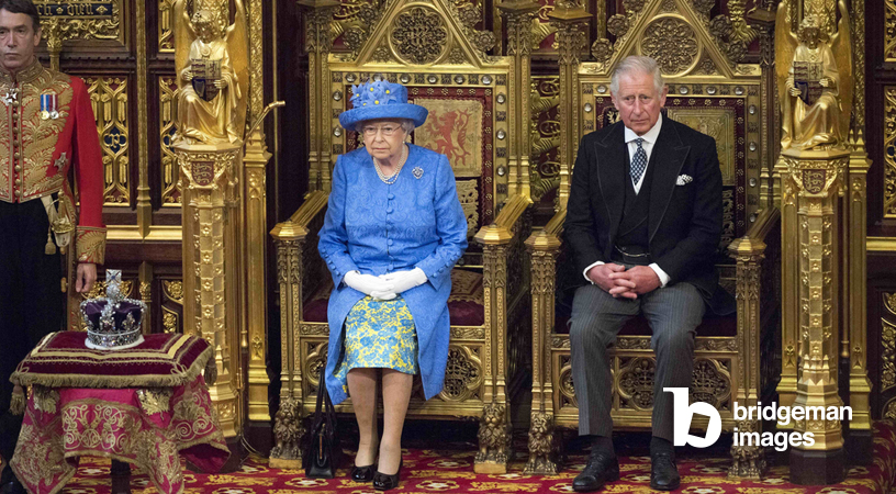 Élisabeth II et le prince Charles (futur roi Charles III)