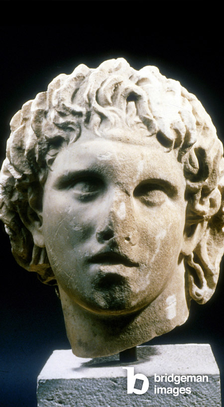 Alexander (III of Macedon) the Great (c356-323 BC). Portrait bust.  / Universal History Archive/UIG / Bridgeman Images