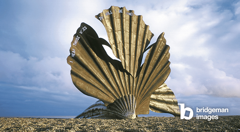 Stainless stell scallop sculpture by Maggi Hambling