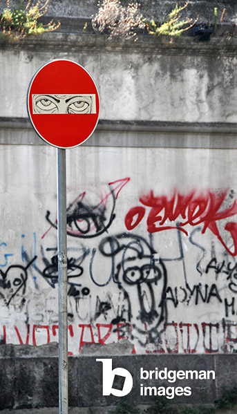 Naples, Italy (Napoli, Italia): street-art (street art) - forbidden sense sign make-up and graffiti on a wall - tag, look - Photo Patrice Cartier - / © Patrice Cartier. All rights reserved 2023 / Bridgeman Images