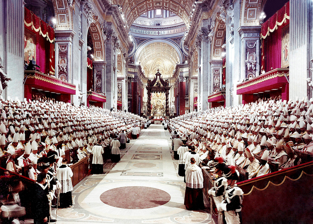 Città del Vaticano, 11/10/1962 - apertura del Concilio Vaticano II. Papa Giovanni XXIII nella Basilica di San Pietro a Roma / Farabola / Bridgeman Images 