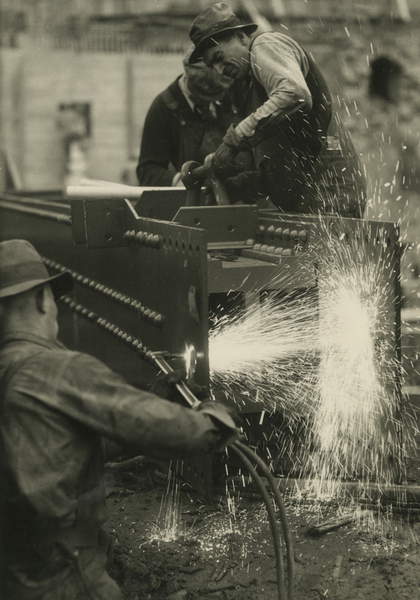 Radio City Music Hall construction - men welding, USA, c.1920-38 (gelatin silver photo), Irving Browning, (1895-1961) / Collection of the New-York Historical Society, USA / © New York Historical Society / Bridgeman Images