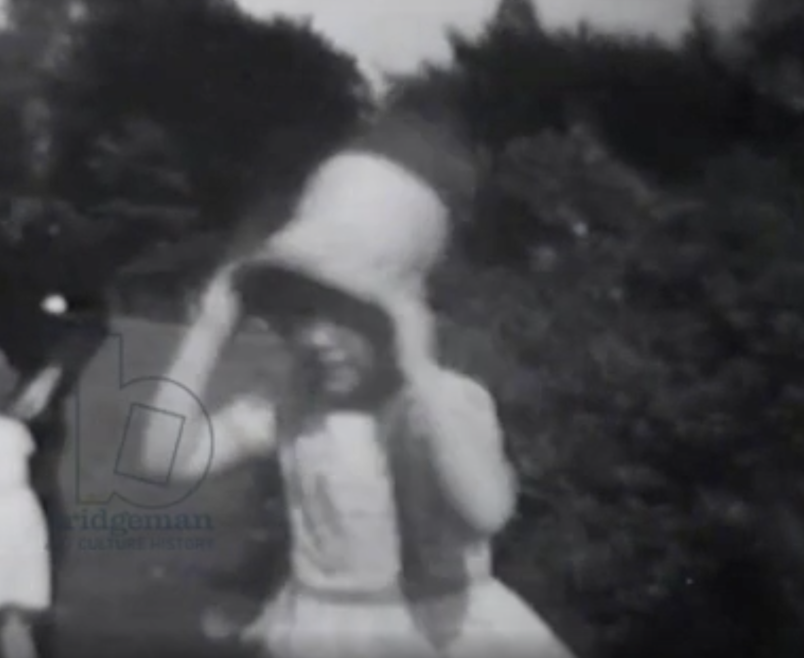 unseen footage of the Queen as a little girl 
