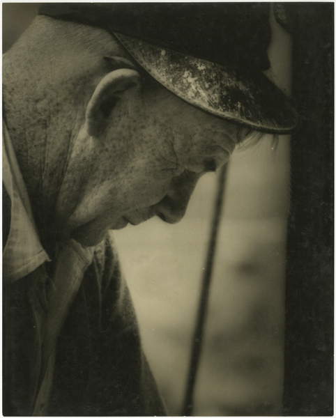 Construction worker, Rockefeller Center, New York, USA, c.1920-38 (gelatin silver photo), Irving Browning, (1895-1961) / Collection of the New-York Historical Society, USA / © New York Historical Society / Bridgeman Images