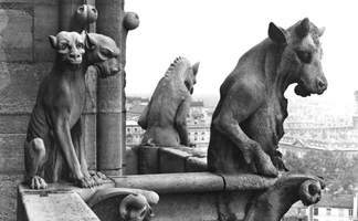 ALI213261 Two gargoyles from the balustrade of the Grande Galerie of the west facade, replica of a 12th century original (stone) (b/w photo) by Eugene Emmanuel Viollet-le-Duc (1814-79) Notre Dame, Paris, France/ Alinari