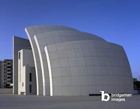 Chiesa di Dio Padre Misericordioso or Chiesa del Giubileo progettata dall'architetto Richard Meier (nato 1934) in 2000. Rome © Andrea Jemolo / Bridgeman Images