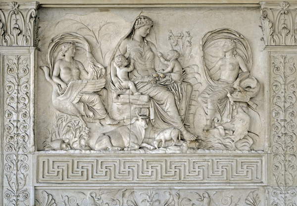 Marble relief frieze on Ara Pacis Augustae, monumental altar erected in 13-9 BC in honour of Roman emperor Augustus, to celebrate the peace - Ara Pacis Museum, Rome, Italy / Photo © Luisa Ricciarini / Bridgeman Images