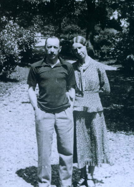 Igor Stravinsky e sua moglie Catherine , 1932 /3 A Voreppe (Francia) © Fondation Théodore Strawinsky / Bridgeman Images